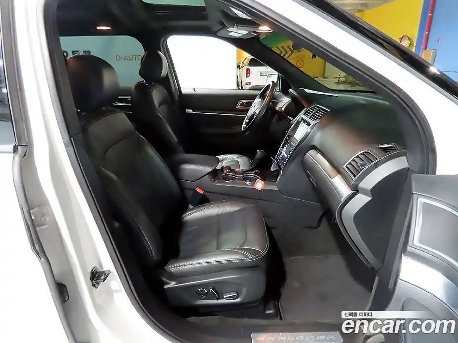 Ford Explorer 2017 2.3 гидро в Москве № 335364, фото 11
