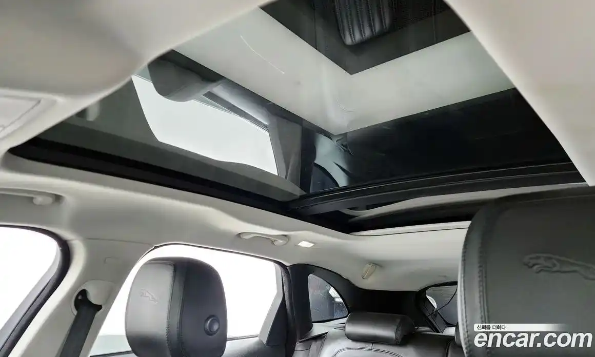 Jaguar F-Pace 2018 2.0 гидро в Москве № 335810, фото 18