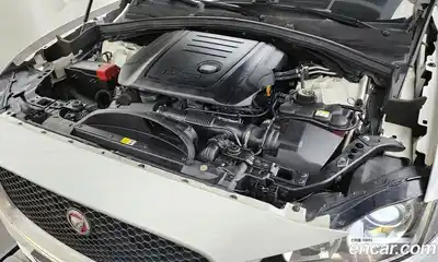Jaguar F-Pace 2018 2.0 гидро в Москве № 335810, миниатюра 6