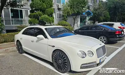 Bentley Flying Spur, 2016