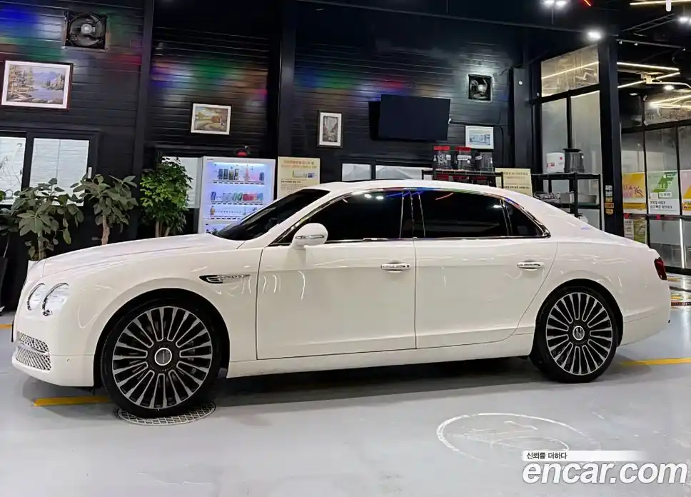 Bentley Flying Spur 2016 4.0 гидро в Москве № 387203, фото 16