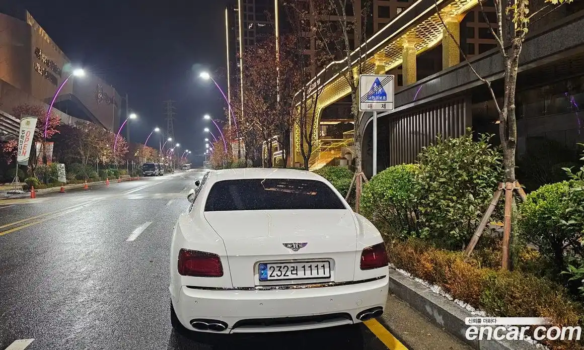 Bentley Flying Spur 2016 4.0 гидро в Москве № 387203, фото 9