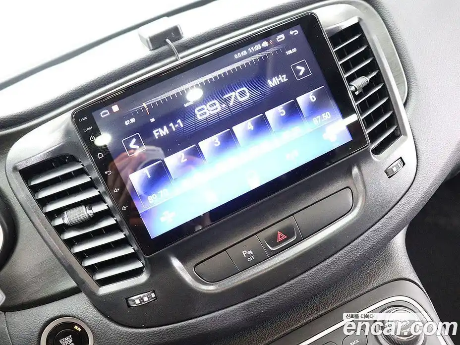 Chrysler 200 2015 2.4 гидро в Москве № 407540, фото 9