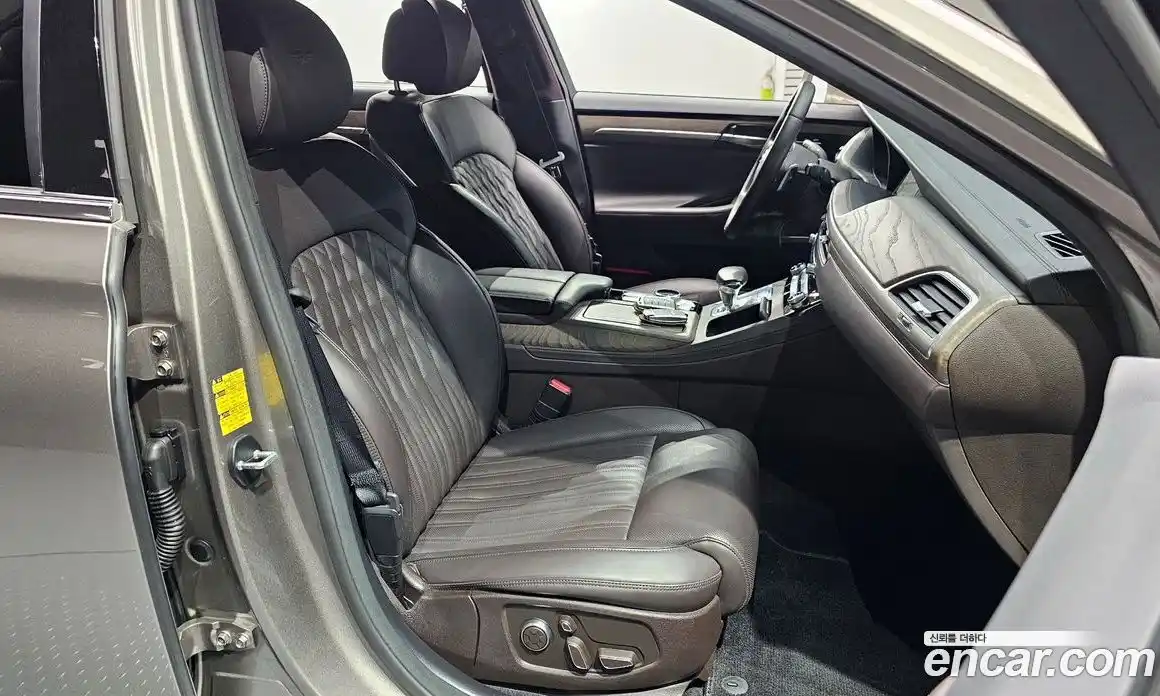 Genesis G90 2021 3.8 гидро в Москве № 59196, фото 10