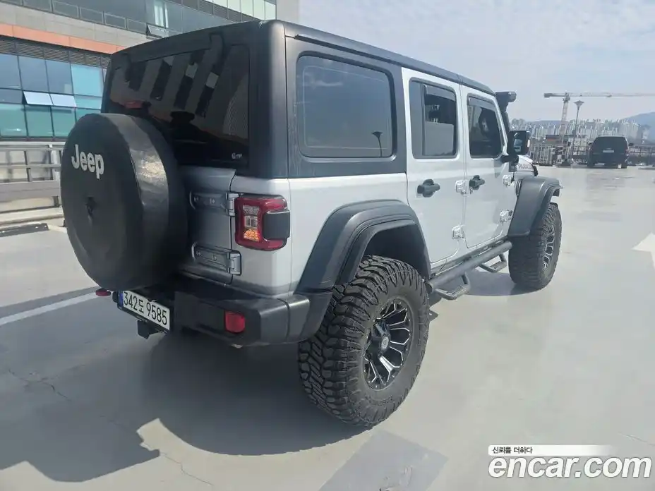 Jeep Wrangler 2022 2.0 гидро в Москве № 676854, фото 3
