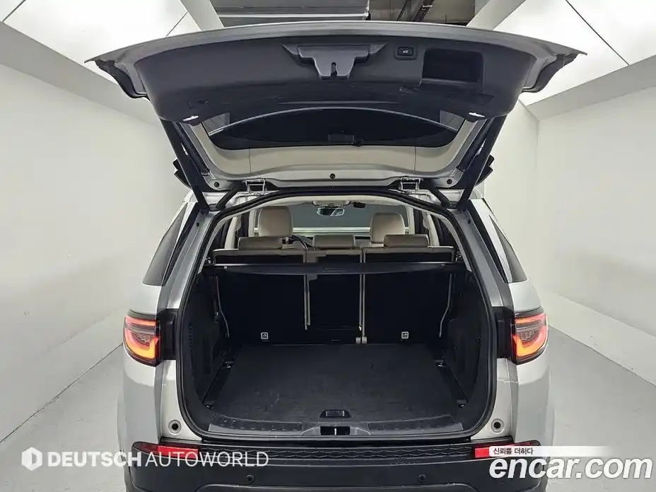 Land Rover Discovery Sport 2022 2.0 гидро в Москве № 1349574, фото 19