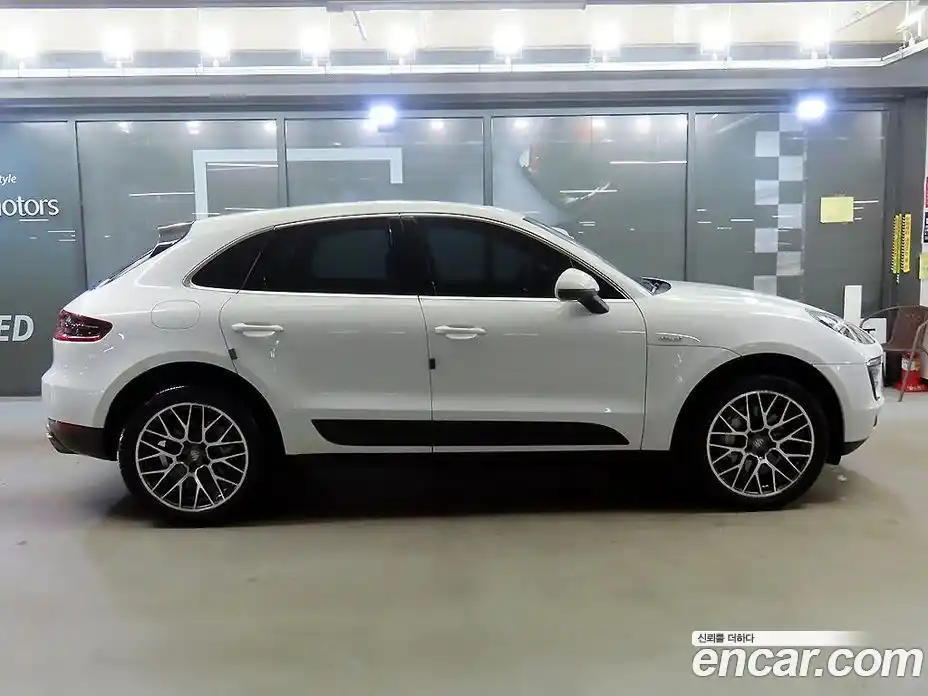 Porsche Macan 2016 3.0 гидро в Москве № 1423145, фото 3