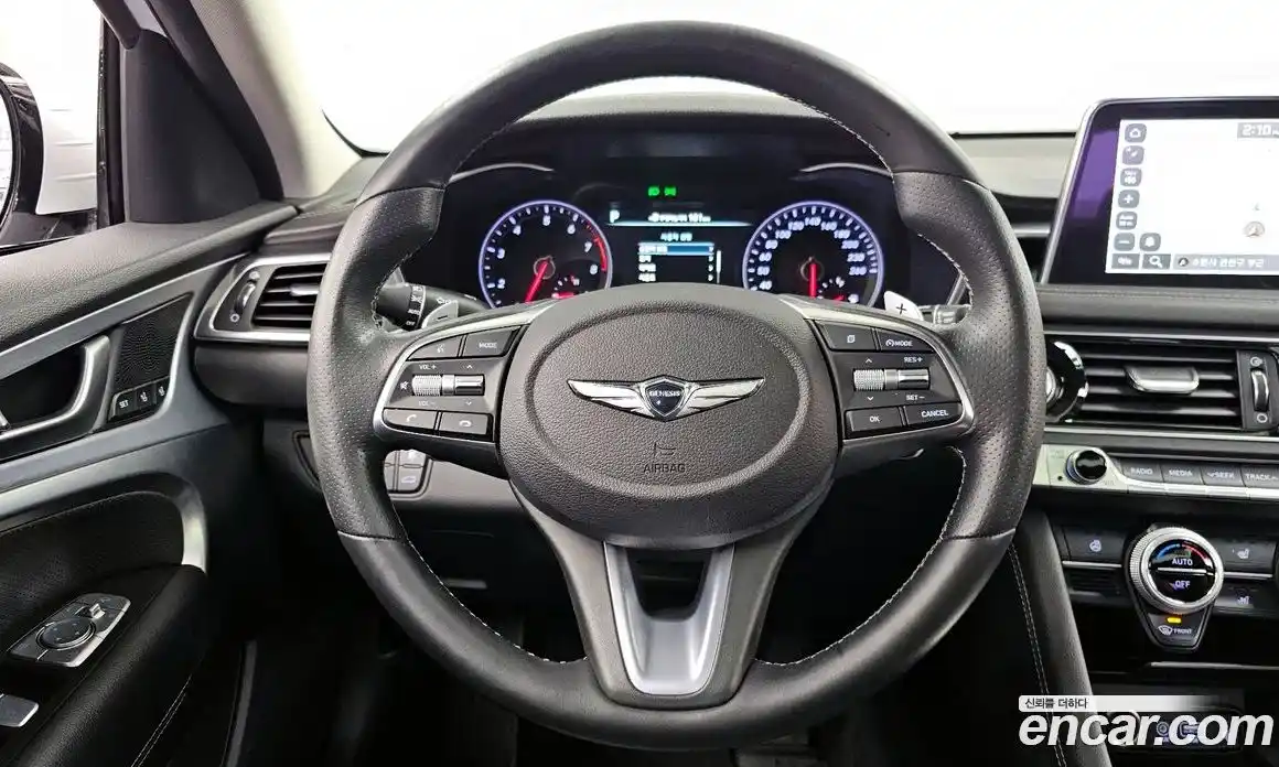 Genesis G70 2018 2.0 Классический в Москве № 1467035, фото 13