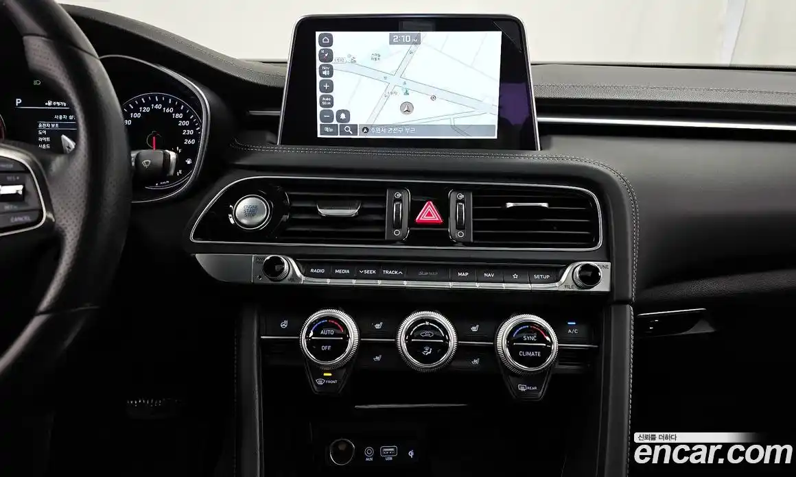 Genesis G70 2018 2.0 Классический в Москве № 1467035, фото 16