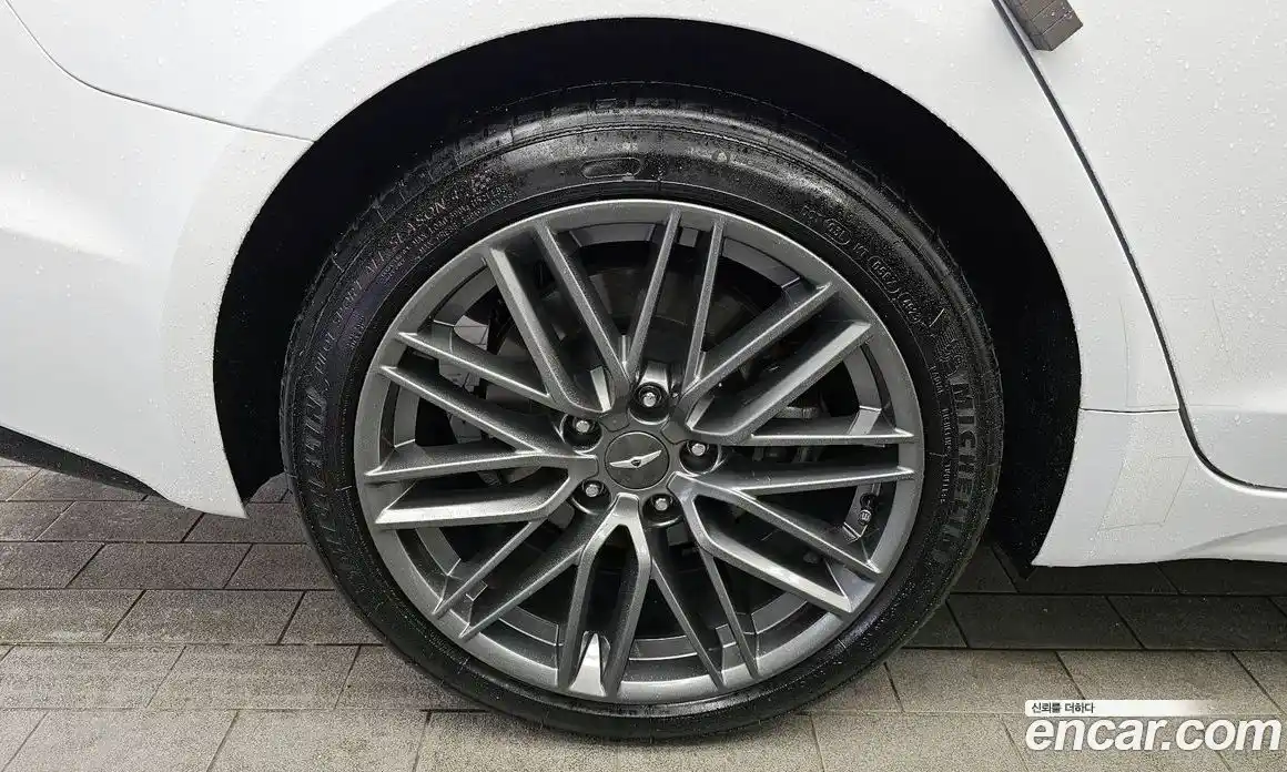 Genesis G70 2018 2.0 Классический в Москве № 1467035, фото 5