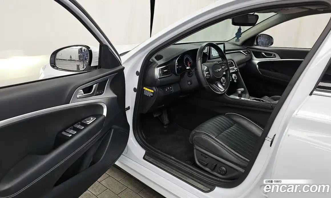 Genesis G70 2018 2.0 Классический в Москве № 1467035, фото 10