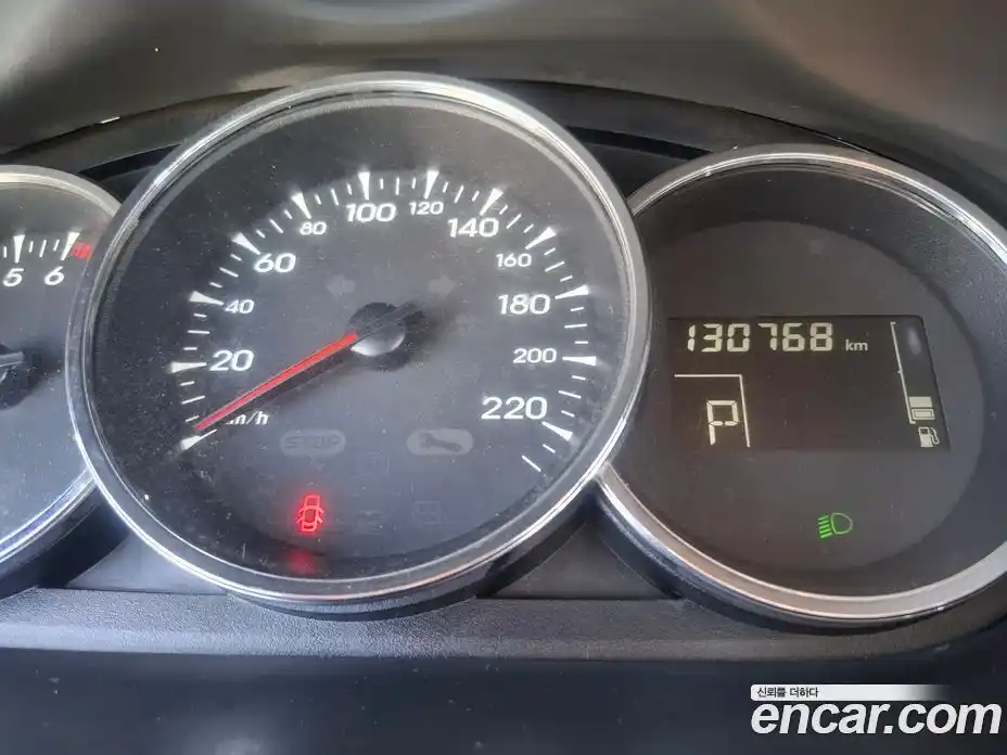 Renault SM3 2011 1.6 гидро в Москве № 1471861, фото 6
