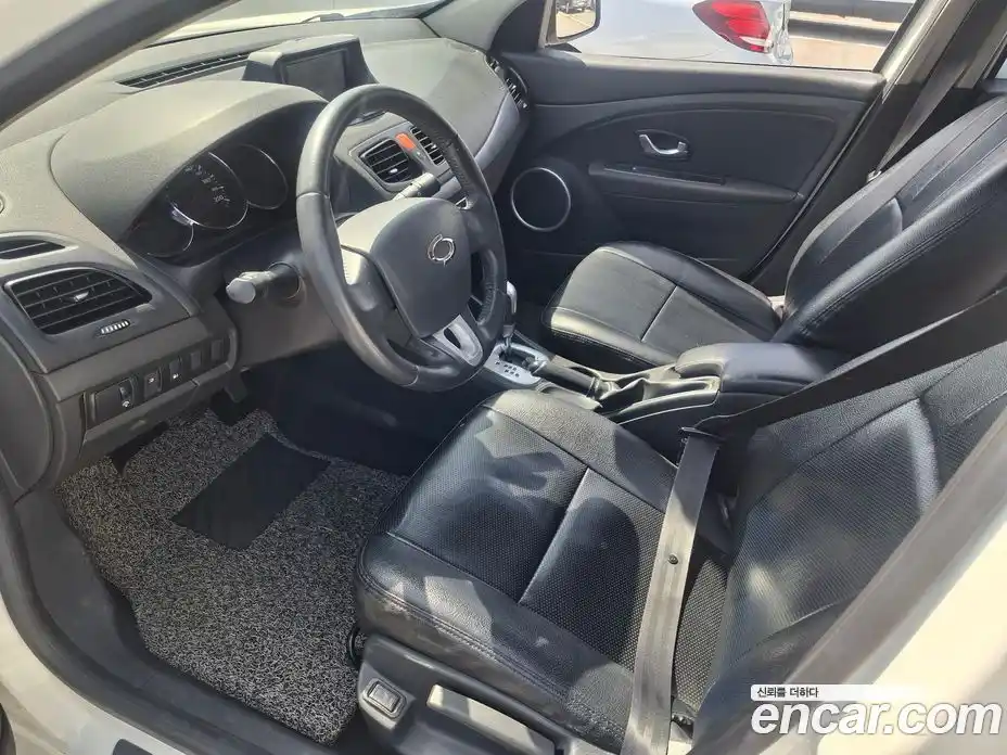 Renault SM3 2011 1.6 гидро в Москве № 1471861, фото 7
