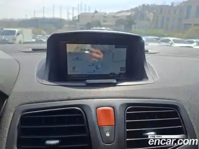 Renault SM3 2011 1.6 гидро в Москве № 1471861, миниатюра 10