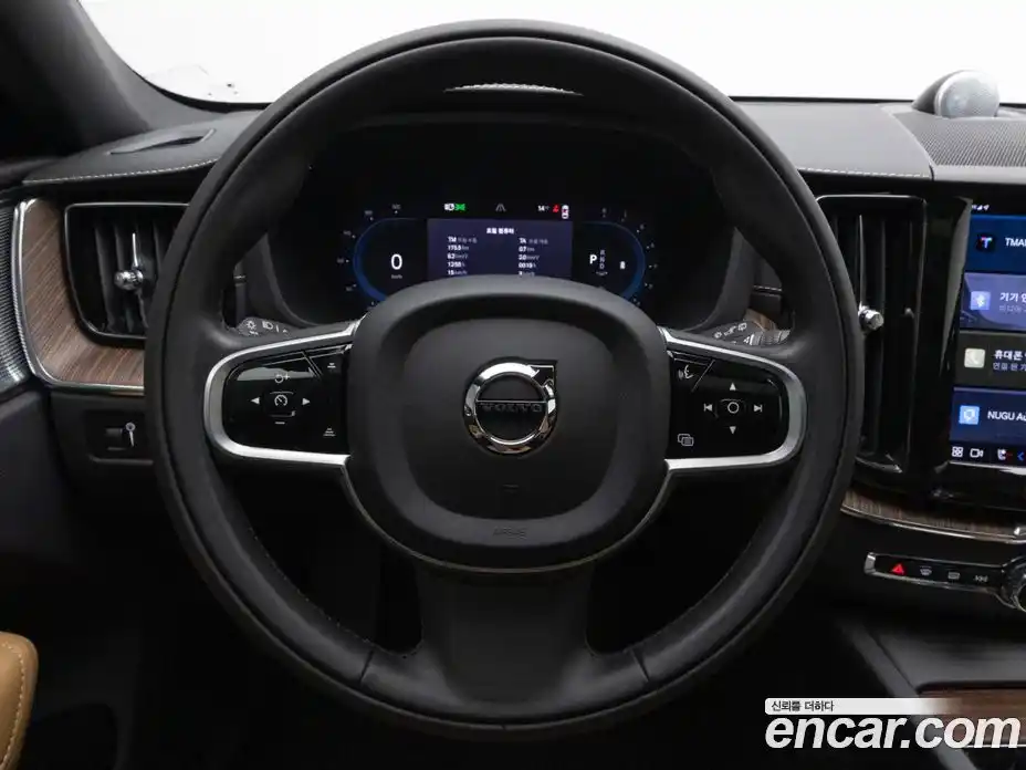 Volvo XC60 2022 2.0 гидро в Москве № 1474181, фото 11