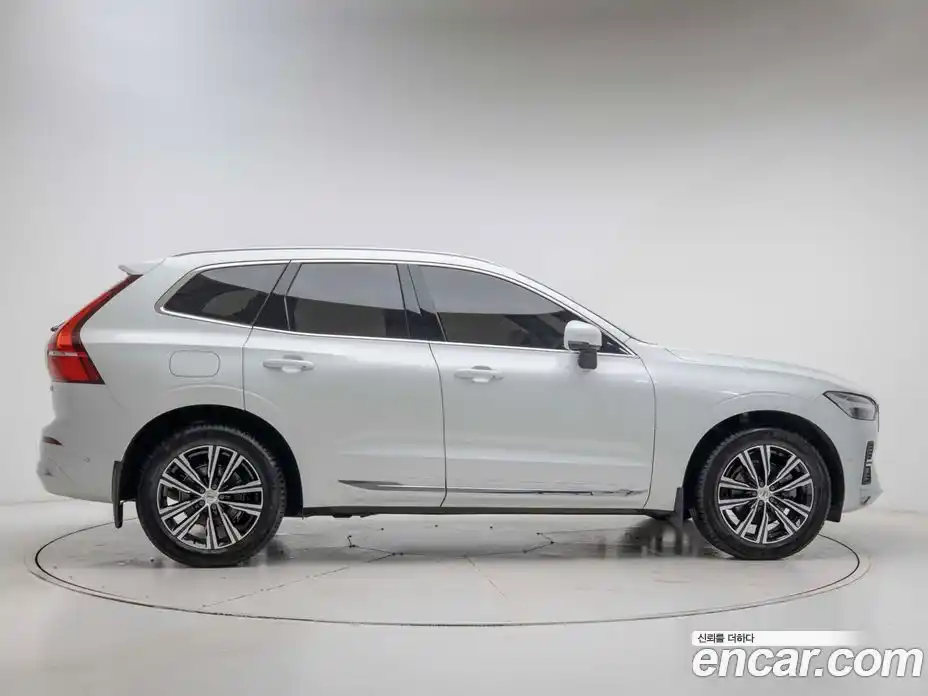 Volvo XC60 2022 2.0 гидро в Москве № 1474181, фото 3