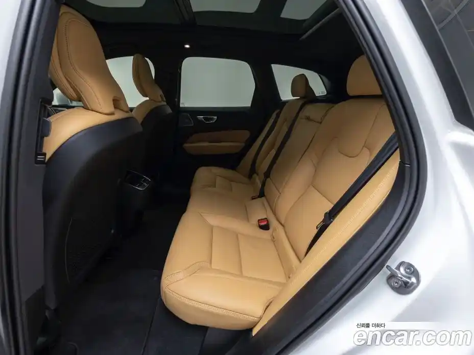 Volvo XC60 2022 2.0 гидро в Москве № 1474181, фото 10