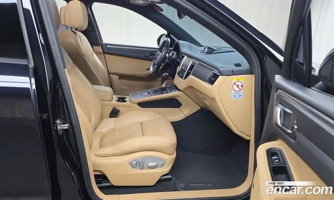 Porsche Macan 2018 2.0 гидро в Москве № 1474629, фото 11