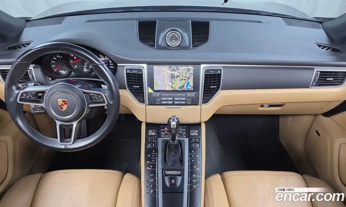 Porsche Macan 2018 2.0 гидро в Москве № 1474629, фото 7