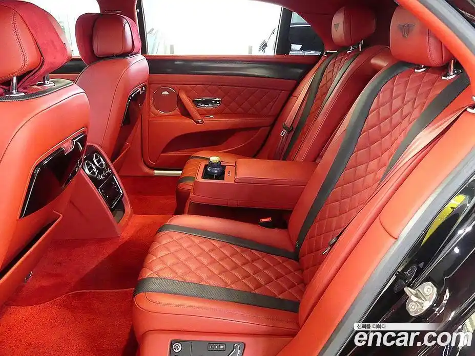 Bentley Flying Spur 2018 6.0 гидро в Москве № 1478185, фото 20