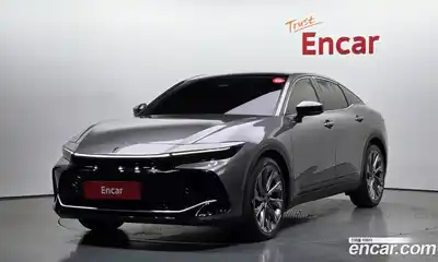 Toyota Crown, 2023