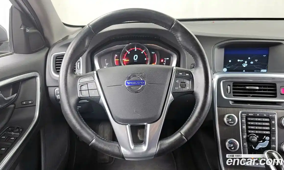 Volvo S60 2015 2.0 гидро в Москве № 196981, фото 13