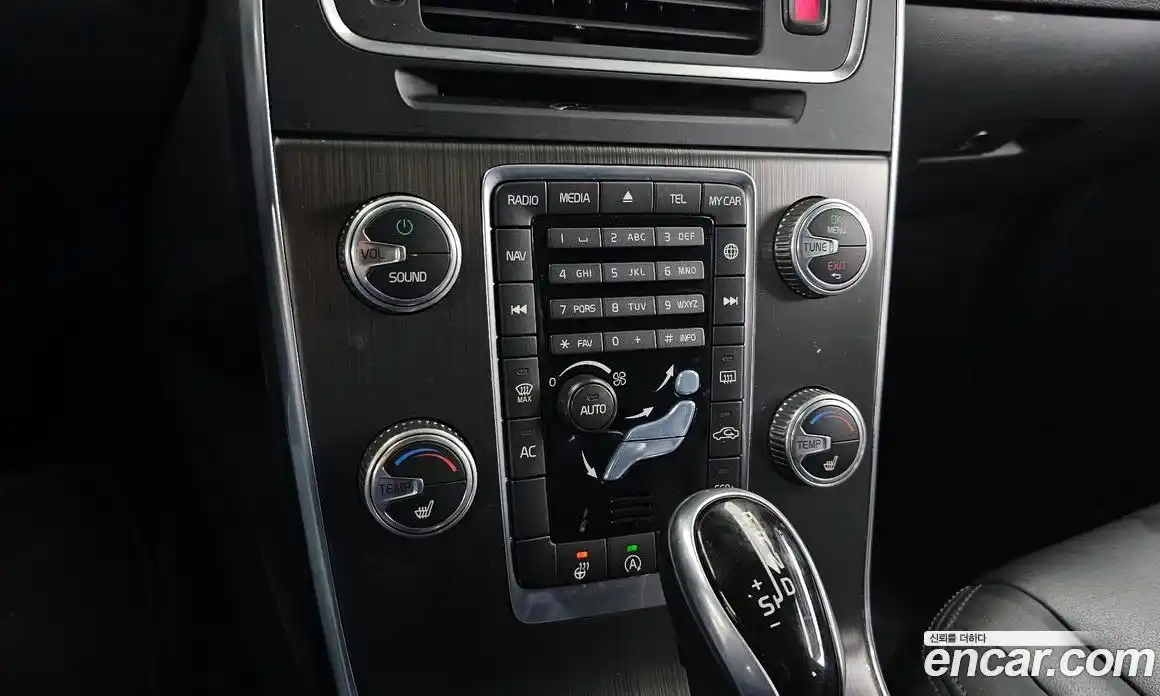 Volvo S60 2015 2.0 гидро в Москве № 196981, фото 17