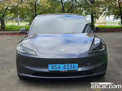 Tesla Model 3, 2024
