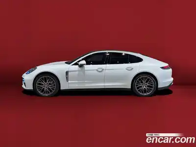 Porsche Panamera, 2022