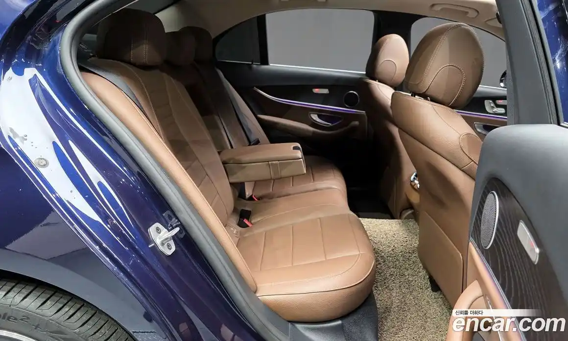 Mercedes-Benz E-Class 2020 1.9 гидро в Москве, фото 12