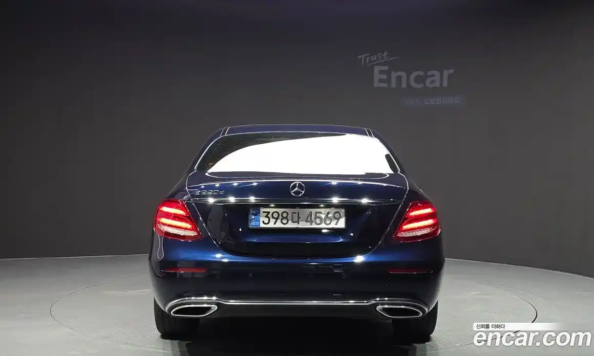 Mercedes-Benz E-Class 2020 1.9 гидро в Москве, фото 4