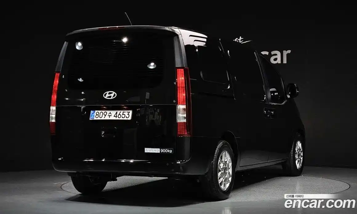 Hyundai Staria 2025 2.2 гидро в Москве № 1536850, фото 3