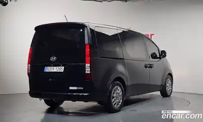 Hyundai Staria 2024 3.5 гидро в Москве № 1537322, миниатюра 2