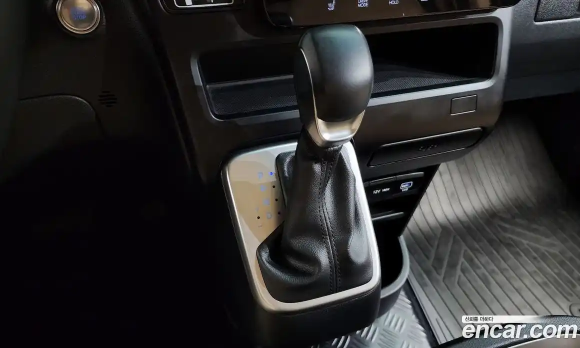 Hyundai Staria 2024 3.5 гидро в Москве № 1537322, фото 9