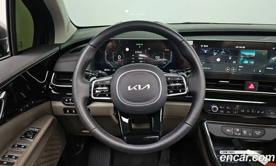 Kia Canival 2024 1.6 гидро в Москве № 1537940, фото 12