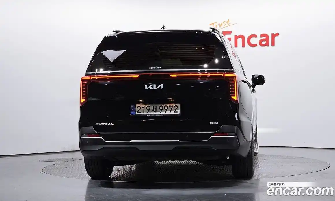 Kia Canival 2024 1.6 гидро в Москве № 1537940, фото 4