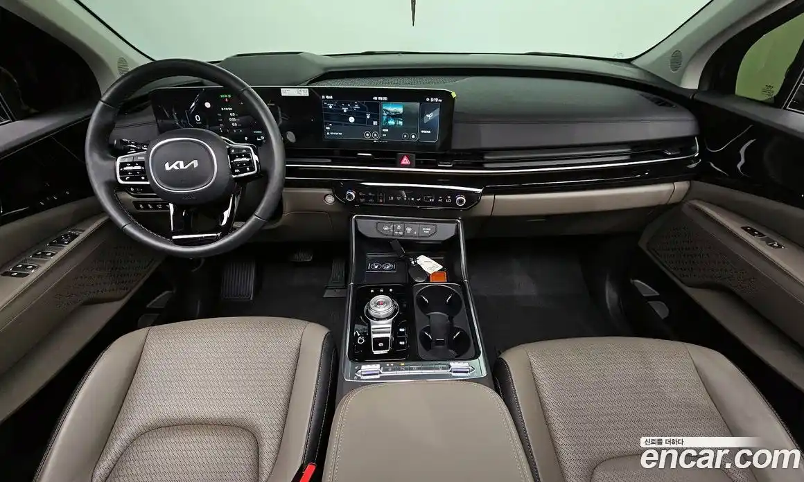 Kia Canival 2024 1.6 гидро в Москве № 1537940, фото 7