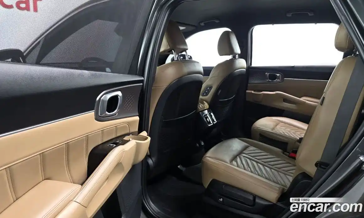 Kia Sorento 2023 2.5 гидро в Москве № 1538192, фото 11