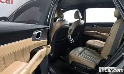 Kia Sorento 2023 2.5 гидро в Москве № 1538192, миниатюра 11