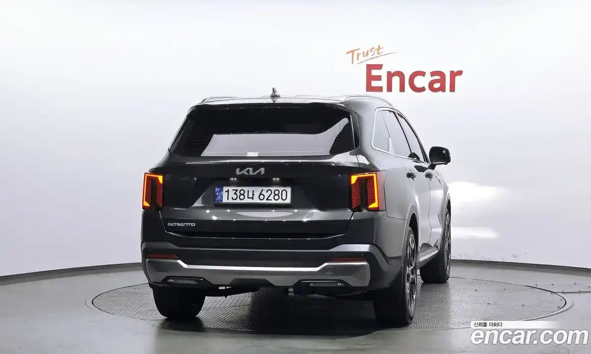 Kia Sorento 2023 2.5 гидро в Москве № 1538192, фото 4