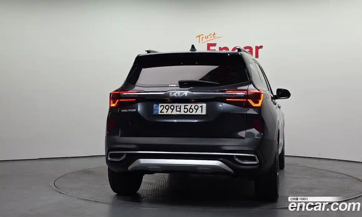 Kia Seltos 2022 1.6 гидро в Москве № 1538278, фото 4