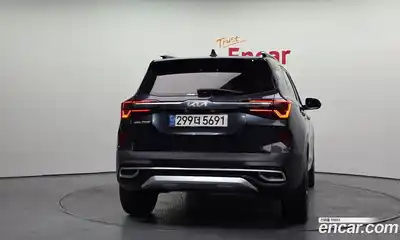 Kia Seltos 2022 1.6 гидро в Москве № 1538278, миниатюра 4