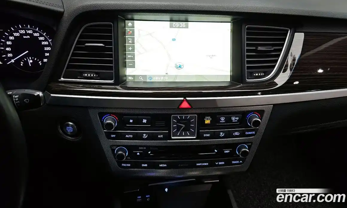 Genesis G80 2017 3.8 гидро в Москве № 1539345, фото 13