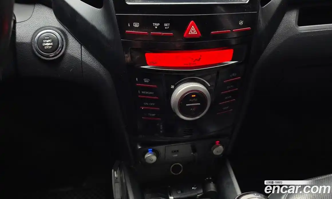 SsangYong TIBOLI 2016 1.6 гидро в Москве № 1540396, фото 17