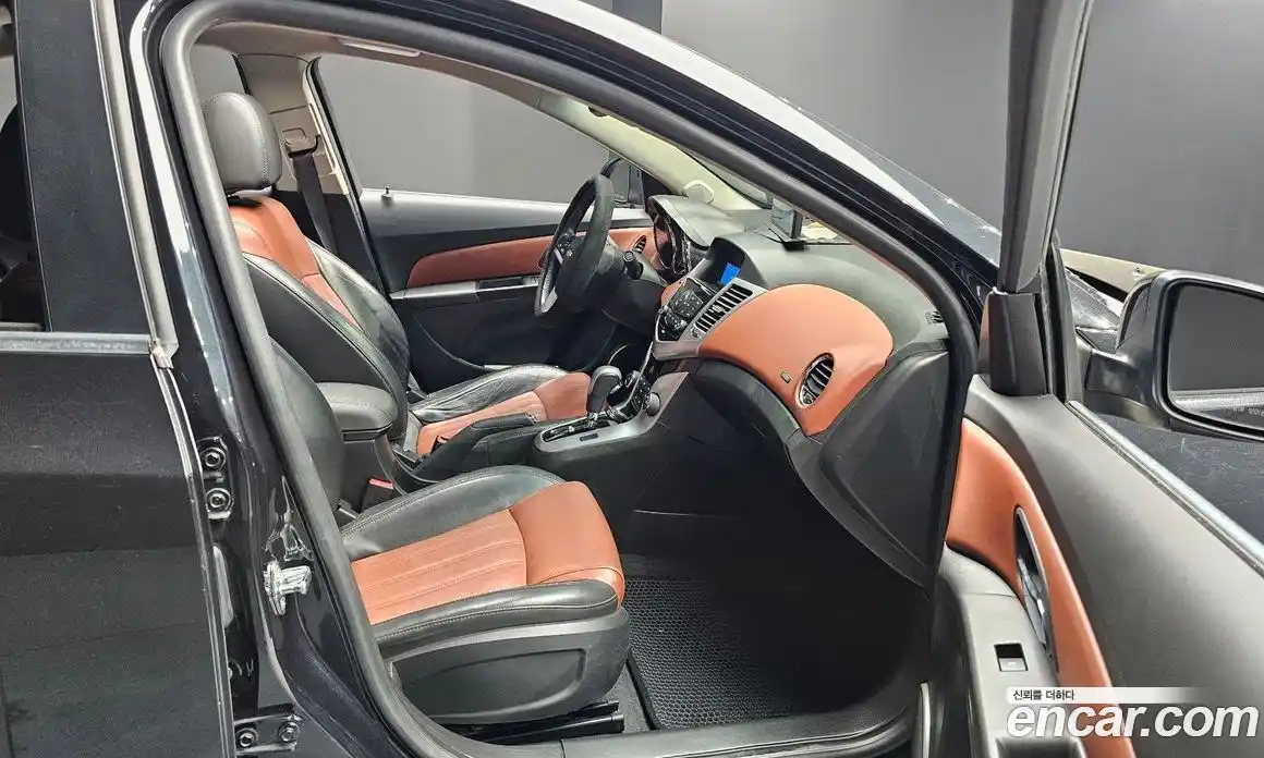 Chevrolet Cruze 2011 1.8 гидро в Москве № 1541913, фото 11
