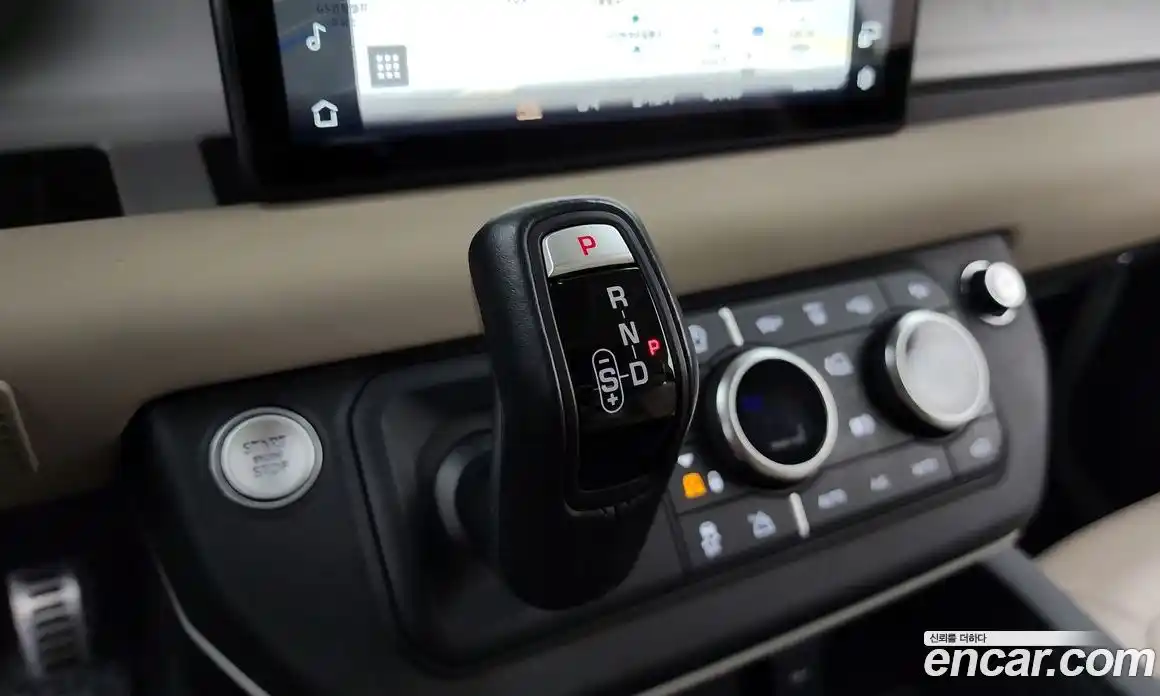 Land Rover Defender 2021 3.0 гидро в Москве № 1547555, фото 9