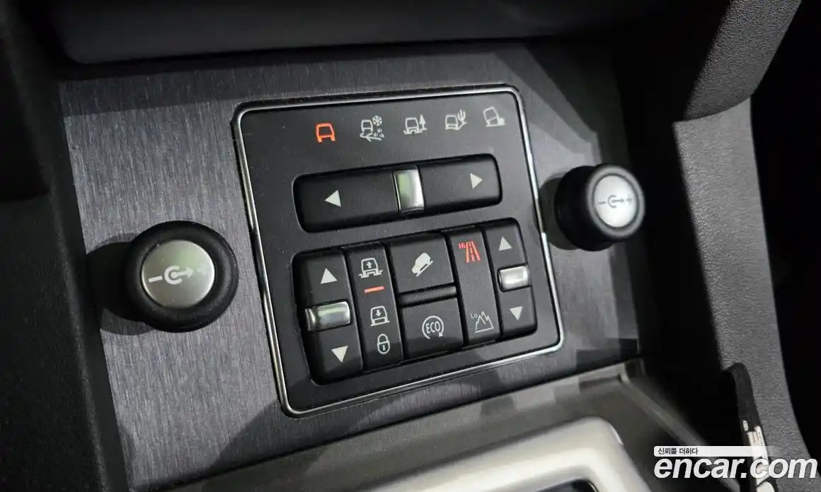 Land Rover Discovery 2016 3.0 гидро в Москве № 1547773, фото 17