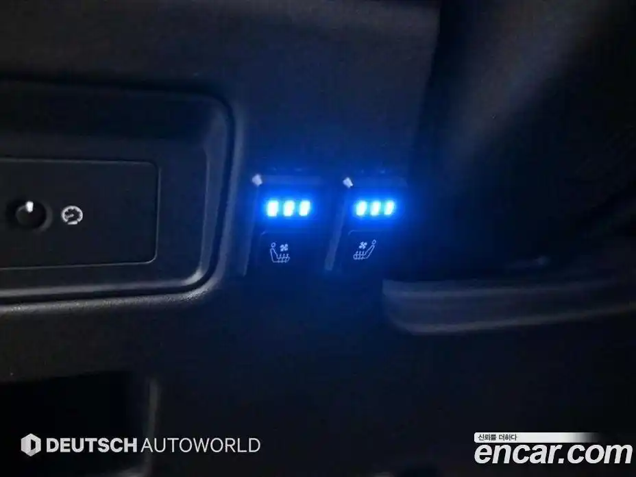Land Rover Discovery 2018 2.0 гидро в Москве № 1547871, фото 18