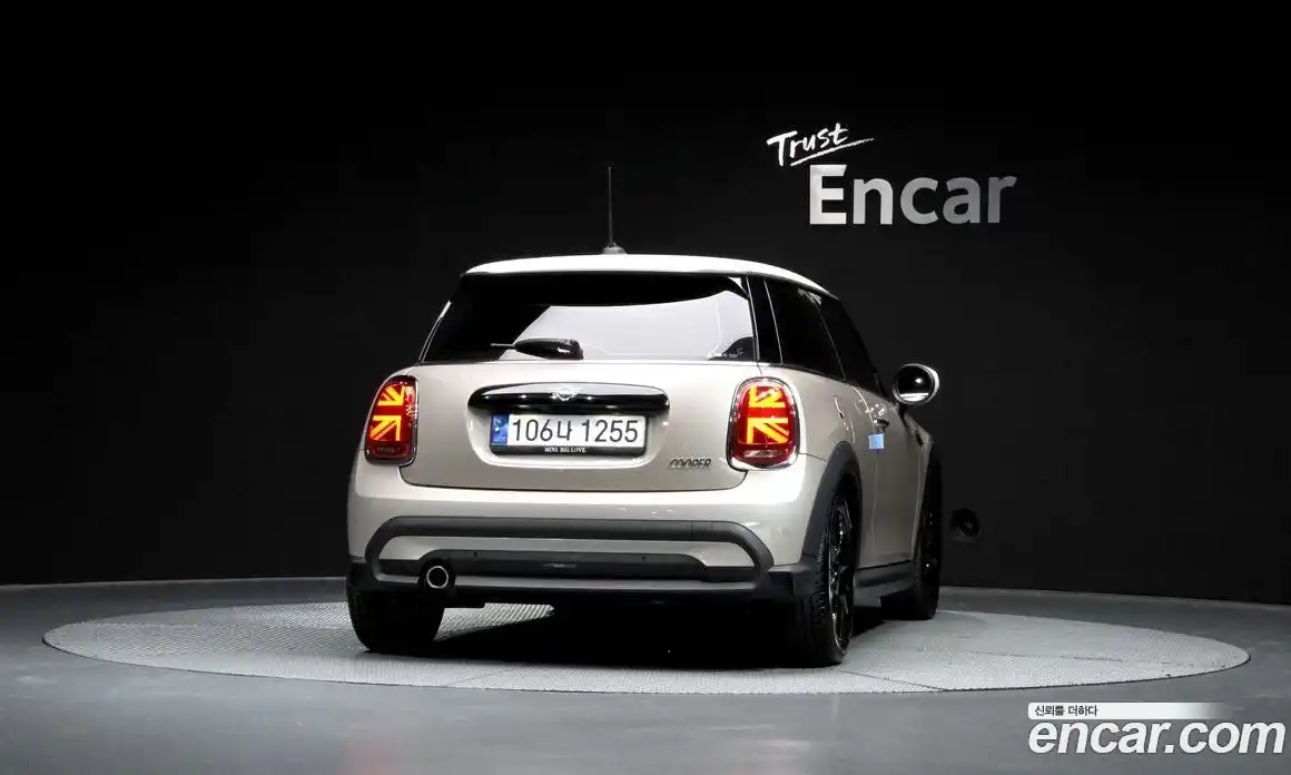 Mini Cooper 2023 1.5 гидро в Москве № 1547918, фото 4