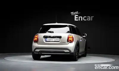 Mini Cooper 2023 1.5 гидро в Москве № 1547918, миниатюра 4